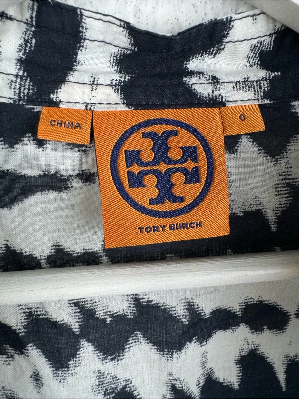 Tory Burch details size